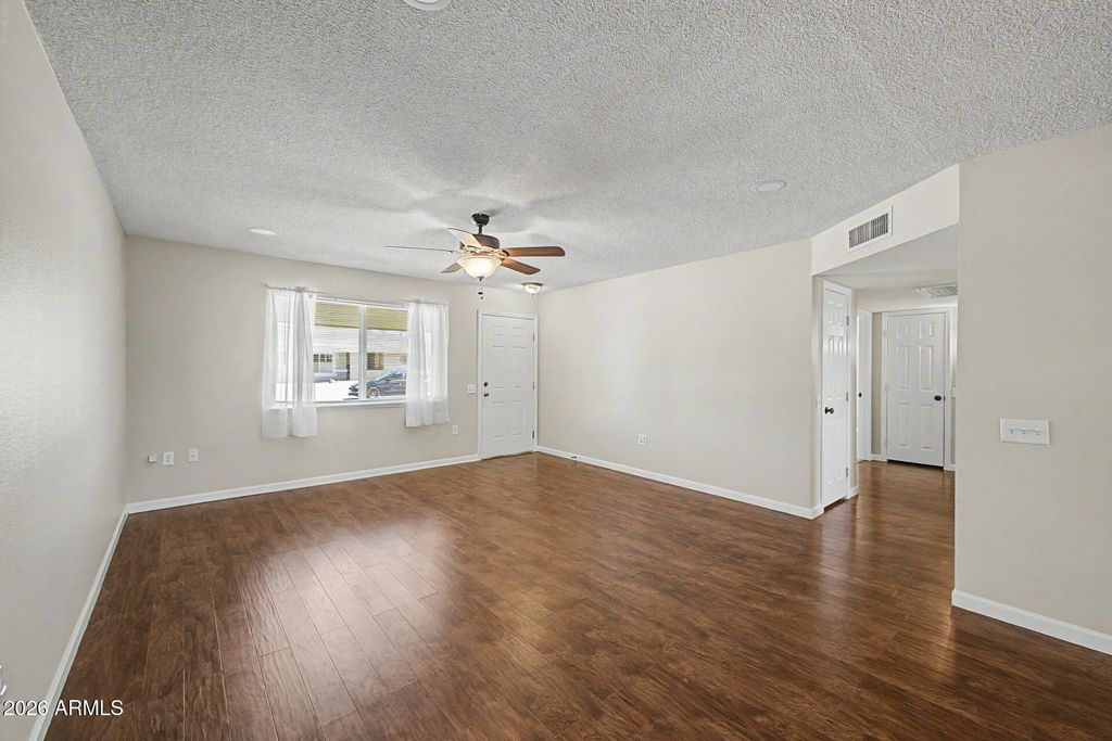 10129 W PINE SPRINGS Drive, Sun City, AZ 85373 — photo 4