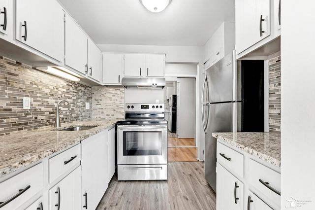 30200 Southfield Road, Southfield, MI 48076
