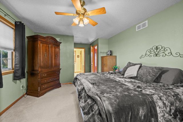 3041 LEXINGTON PLACE, Plover, WI 54467