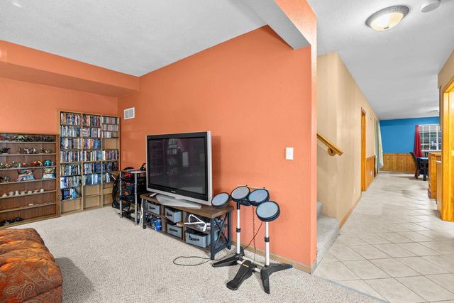 3041 LEXINGTON PLACE, Plover, WI 54467