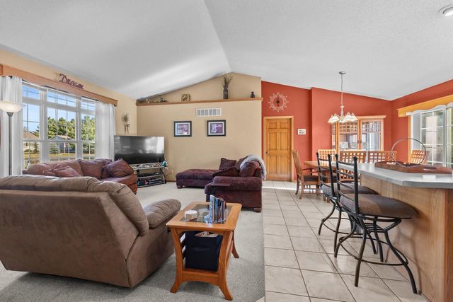 3041 LEXINGTON PLACE, Plover, WI 54467