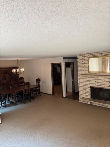 6591 Manchester Lane, Eden Prairie, MN 55346