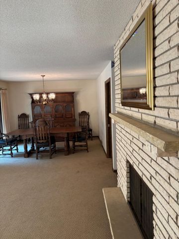 6591 Manchester Lane, Eden Prairie, MN 55346