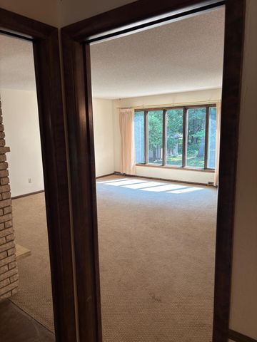 6591 Manchester Lane, Eden Prairie, MN 55346