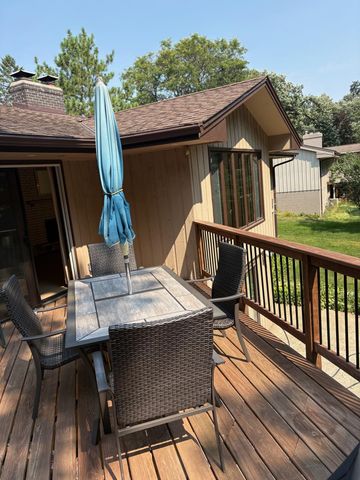 6591 Manchester Lane, Eden Prairie, MN 55346