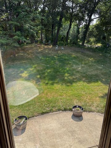 6591 Manchester Lane, Eden Prairie, MN 55346