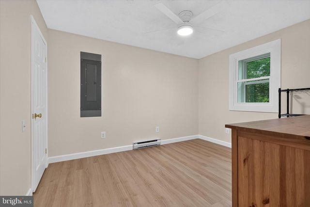 1061 YORK RD, Dillsburg, PA 17019