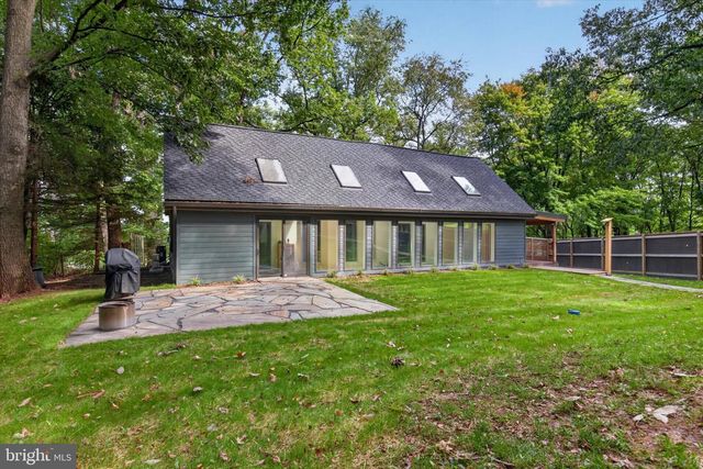 1061 YORK RD, Dillsburg, PA 17019