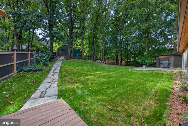 1061 YORK RD, Dillsburg, PA 17019