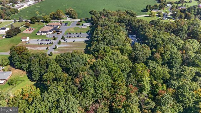 1061 YORK RD, Dillsburg, PA 17019