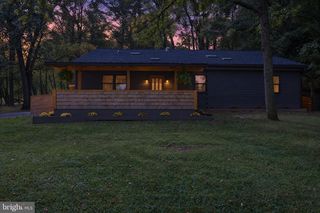 1061 YORK RD, Dillsburg, PA 17019
