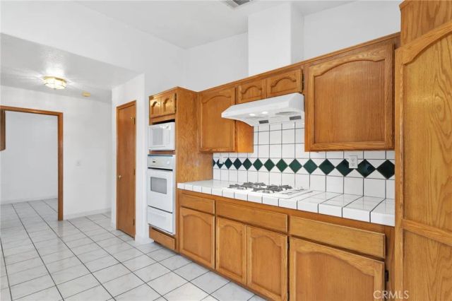 10578 Westway, Hesperia, CA 92345