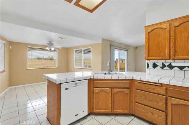 10578 Westway, Hesperia, CA 92345