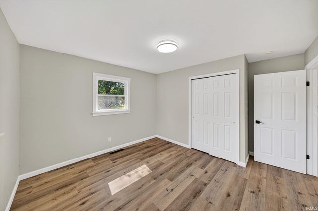 52291 Shenandoah Drive, South Bend, IN 46635