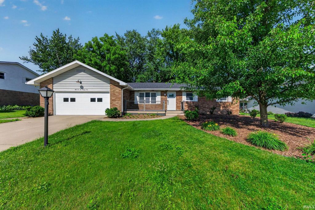 52291 Shenandoah Drive, South Bend, IN 46635