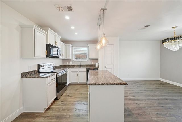 12916 Kingsgate Drive, Rhome, TX 76078