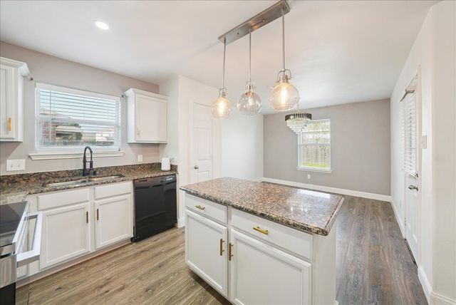 12916 Kingsgate Drive, Rhome, TX 76078