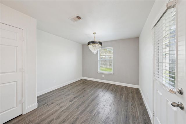 12916 Kingsgate Drive, Rhome, TX 76078