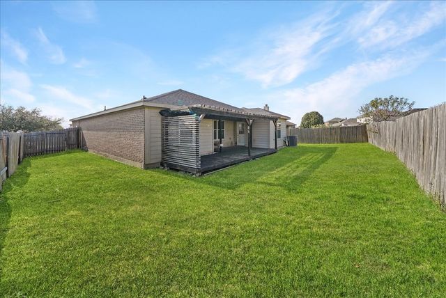 12916 Kingsgate Drive, Rhome, TX 76078