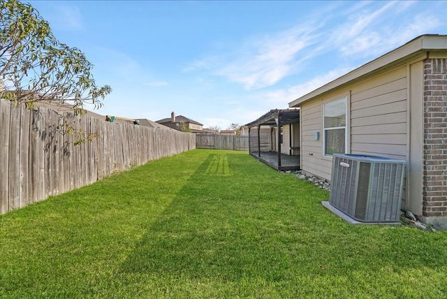 12916 Kingsgate Drive, Rhome, TX 76078