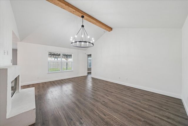 12916 Kingsgate Drive, Rhome, TX 76078