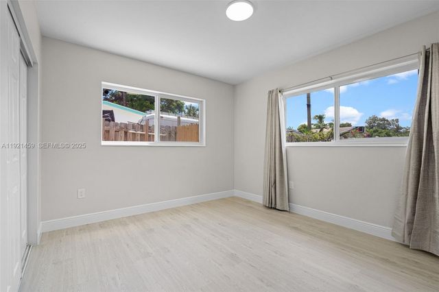 3220 NW 4th Ct, Lauderhill, FL 33311