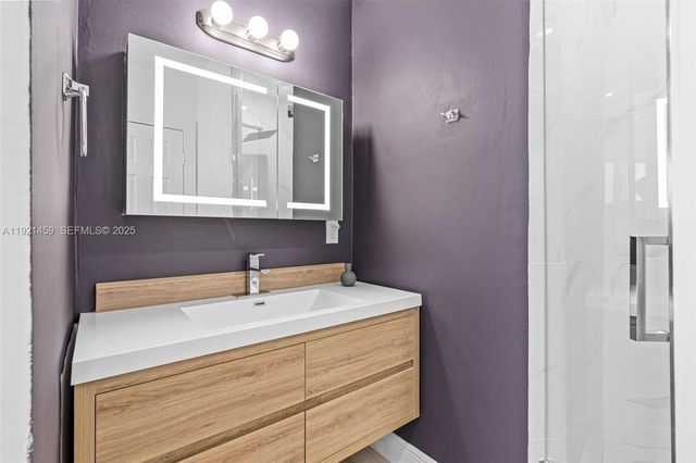 3220 NW 4th Ct, Lauderhill, FL 33311