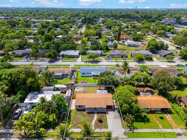 3220 NW 4th Ct, Lauderhill, FL 33311