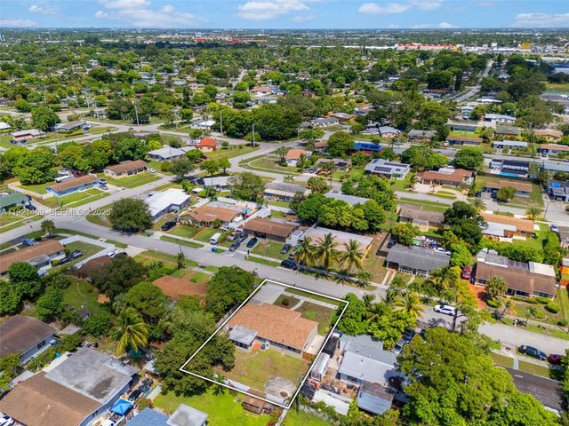 3220 NW 4th Ct, Lauderhill, FL 33311