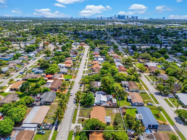 3220 NW 4th Ct, Lauderhill, FL 33311