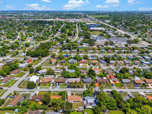 3220 NW 4th Ct, Lauderhill, FL 33311