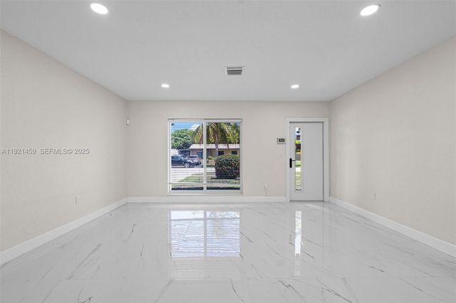 3220 NW 4th Ct, Lauderhill, FL 33311