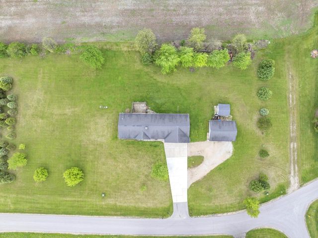N11729 Lettau DRIVE, Brownsville, WI 53006