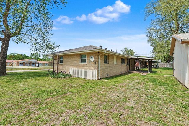800 N Friend St, Belle Plaine, KS 67013