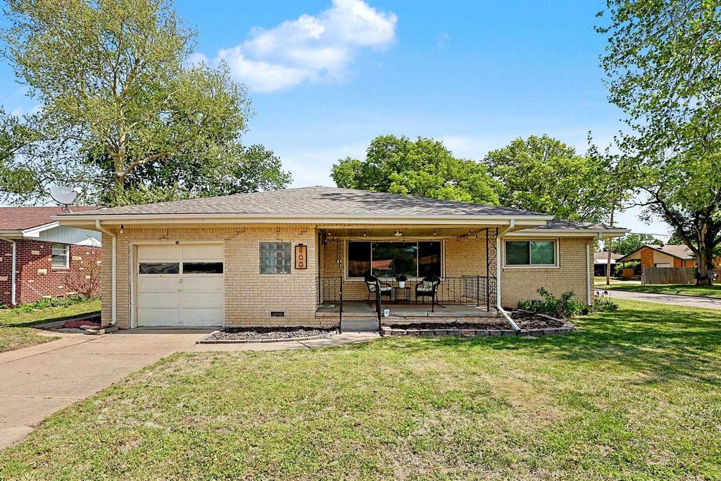 800 N Friend St, Belle Plaine, KS 67013