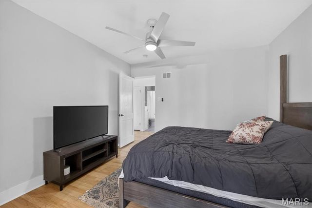 8561 Everett Avenue, St Louis, MO 63117