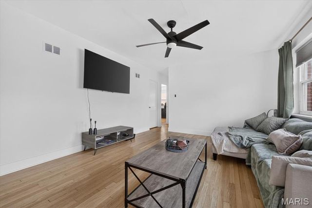 8561 Everett Avenue, St Louis, MO 63117