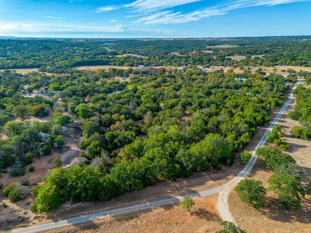 5816 Oak Creek Court, Lipan, TX 76462
