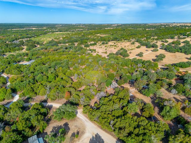 5816 Oak Creek Court, Lipan, TX 76462