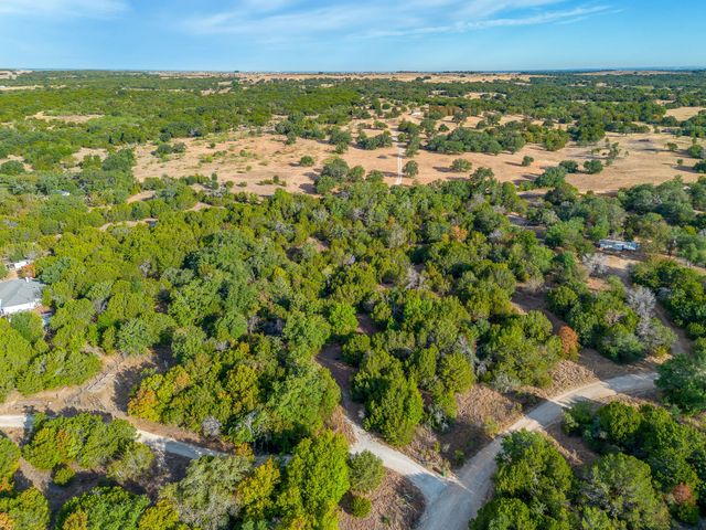 5816 Oak Creek Court, Lipan, TX 76462