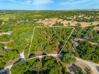 5816 Oak Creek Court, Lipan, TX 76462