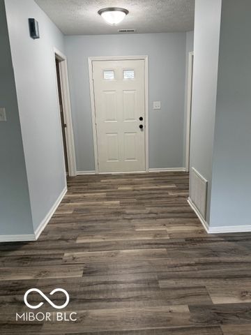 1102 Branifield Court, Franklin, IN 46131