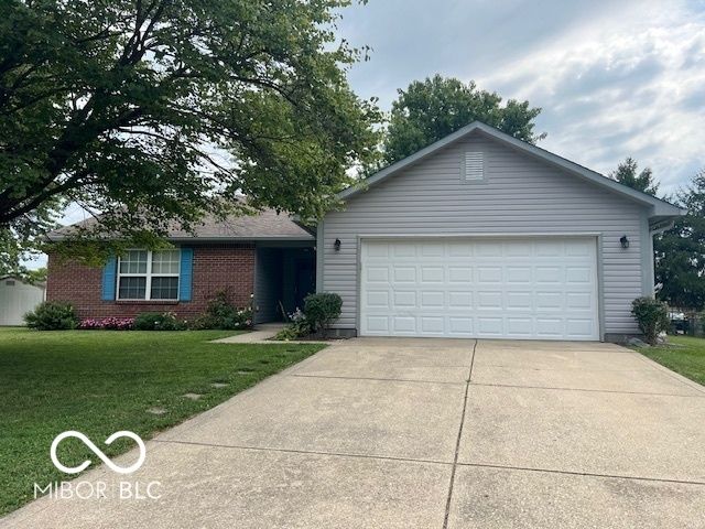 1102 Branifield Court, Franklin, IN 46131