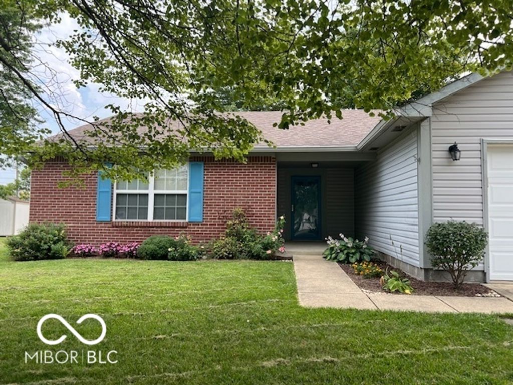 1102 Branifield Court, Franklin, IN 46131