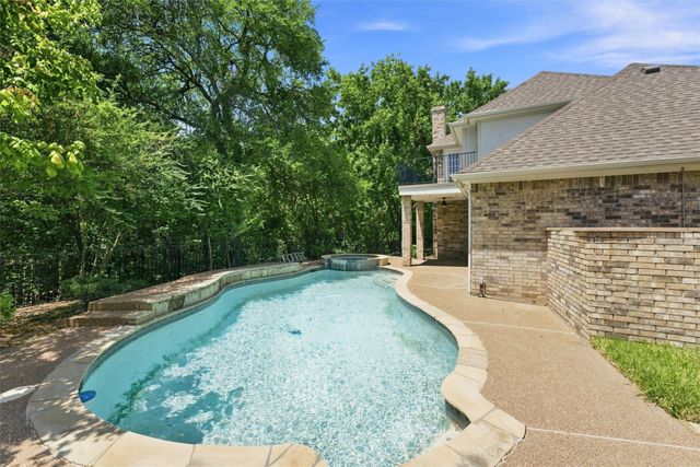 4 Amen Corner Court, Mansfield, TX 76063