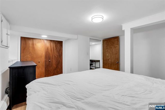 40 Kingsland Road, West Milford, NJ 07421