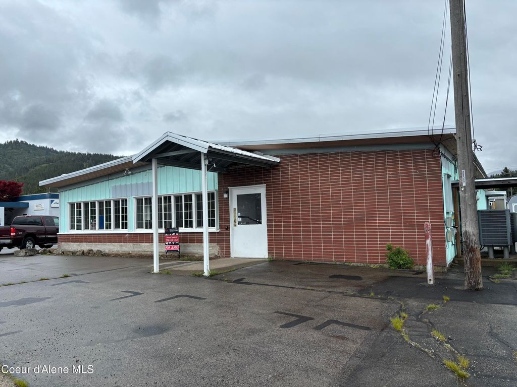 110 N Hill St, Kellogg, ID 83837