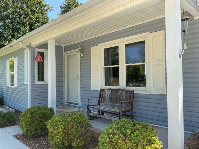 180 Woods Edge Rd, Winchester, TN 37398