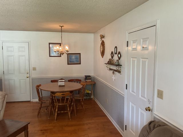 180 Woods Edge Rd, Winchester, TN 37398