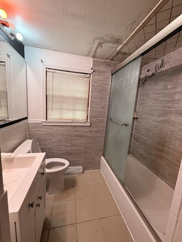 780 Summer St, Brockton, MA 02302
